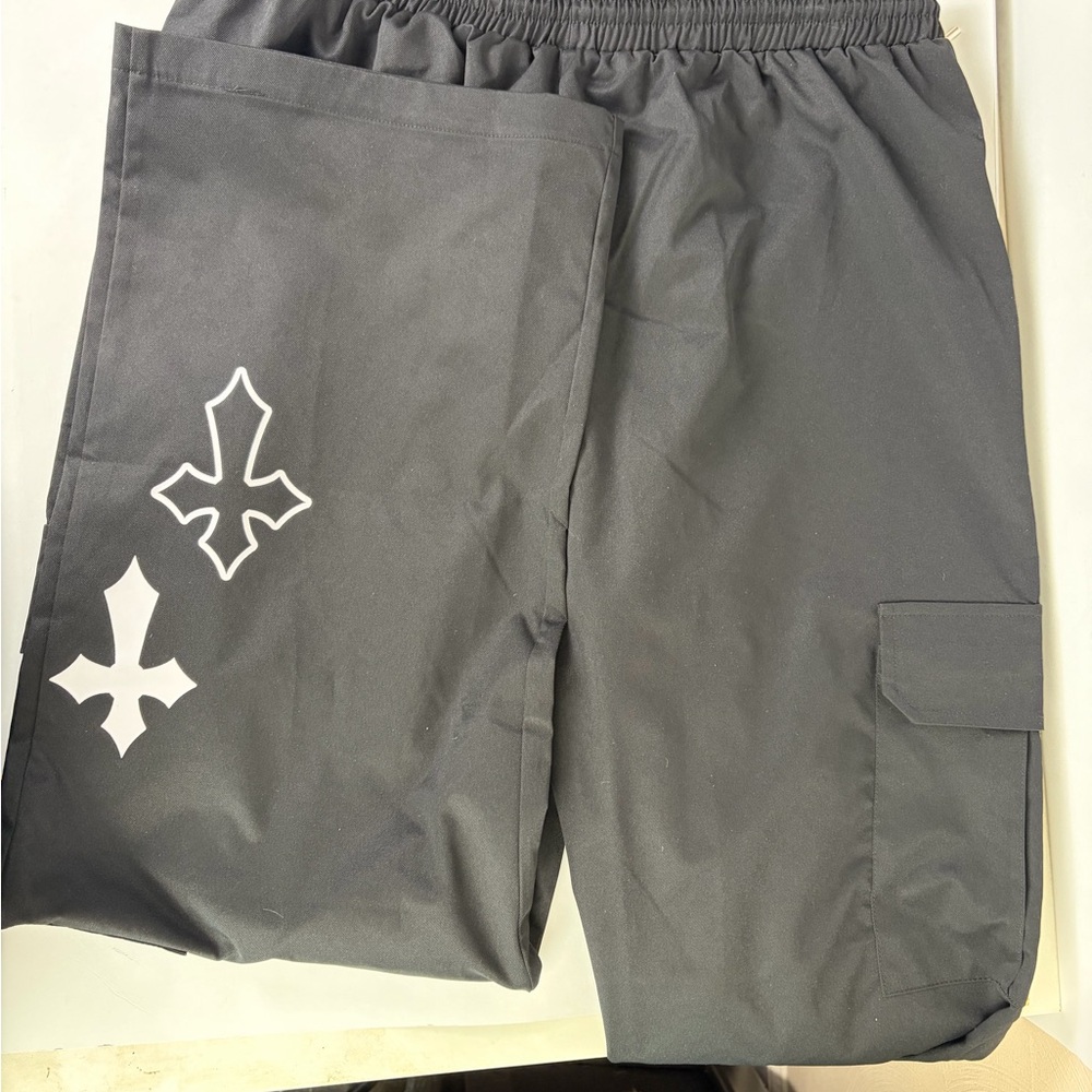 Zaful Black Casual Shorts with White Logo Tag